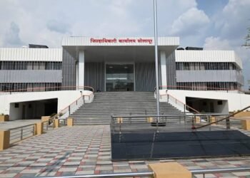 जातीच्या दाखल्यासाठी लागणारा ५० वर्षापूर्वीच्या पुराव्याची अट रद्द करण्यात यावी