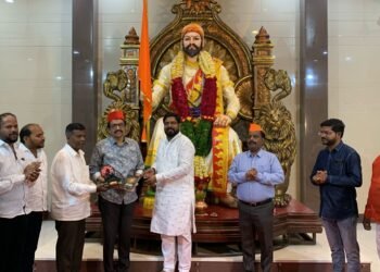 मिलिंद थोबडे आणि सरकारी प्रदीपसिंह राजपूत यांच्या हस्ते शिवजन्मोत्सव मध्यवर्ती महामंडळाच्या शिवमूर्तीची पूजा संपन्न