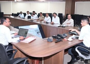 बर्ड फ्लू संसर्ग प्रतिबंधासाठी सर्व विभागांनी दिलेल्या सूचनांची प्रभावी अंमलबजावणी करावी