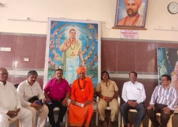 संतोष देशमुख यांच्या मारेकऱ्यांना कठोर शिक्षा द्या – लिंगायत धर्मगुरू प. पू. चेन्नबसवानंद महास्वामी