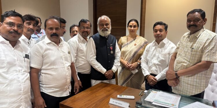 सिंधुदुर्ग जिल्ह्यातील ठाकर समाजबांधवांना जातवैधता प्रमाणपत्राबाबत निर्णय लवकरच