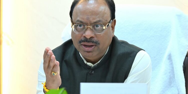 मुंबईतील बनावट नकाशे दाखवून बांधकाम परवानग्या मिळवलेली बांधकामे निष्कासित करा