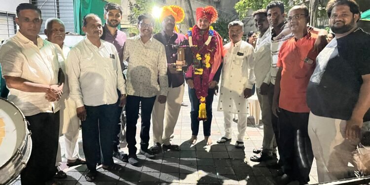 शिवछत्रपती क्रीडा पुरस्कार विजेता आदित्य अनिल गिराम याचे सोलापुरात जंगी स्वागत…