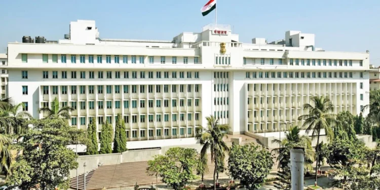 लाखाहून अधिक लोकसंख्या असलेल्या शहरांमध्ये ‘बाईक टॅक्सी’ धावणार