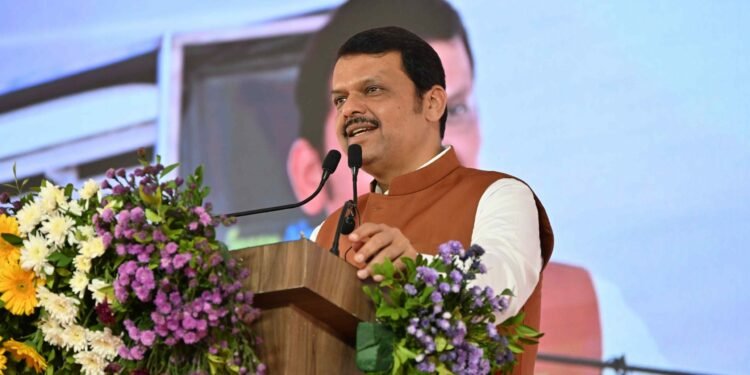 वर्ष २०२६ अखेर शेतकऱ्यांना १२ तास मोफत वीज 