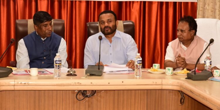 अहिल्यादेवी होळकर स्मारकाचे काम १५ जुलैपर्यंत पूर्ण करा