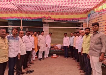 छत्रपती संभाजी महाराज जयंती | सोलापूरमध्ये भव्य रक्तदान शिबिर ; रक्तदात्यांचा उत्स्फूर्त सहभाग