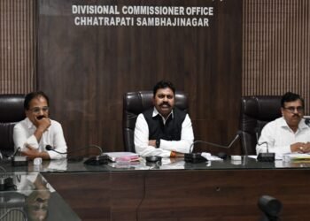 छत्रपती संभाजीनगर विभागीय आयुक्तांचा दिव्यांगांच्या प्रलंबित मागण्यांबाबत थेट संवाद