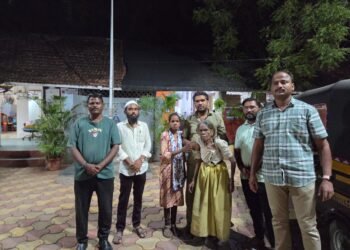 “माणुसकीची साखरवाट – शांताबाई परत घरी आल्या..! Akkalkot