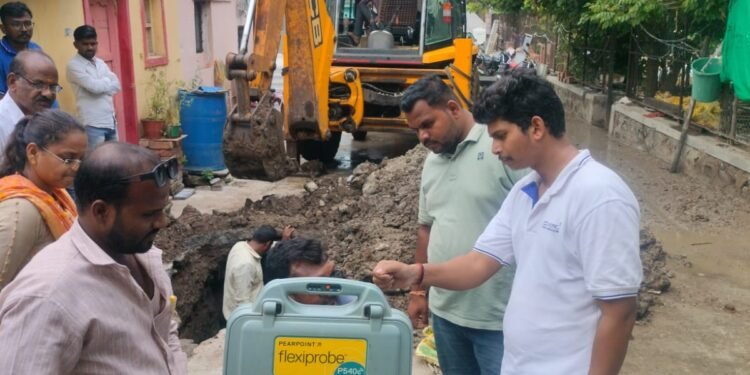 शहरात प्रथमच इंडोस्कॉपी कॅमेराने तपासणी; विडी घरकुल परिसरात दूषित पाण्याचे गंभीर कारण उघड