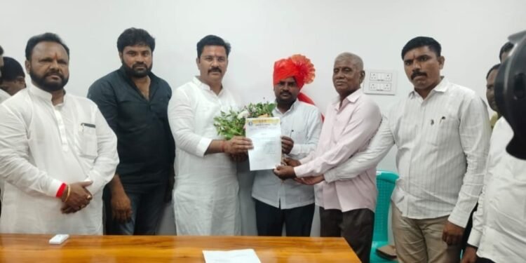 बापू राऊत माढा शहर राष्ट्रवादी काँग्रेस (शरद पवार गट) ओबीसी सेलचे अध्यक्ष