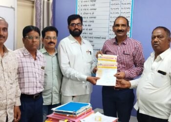 महाविद्यालयीन कर्मचाऱ्यांच्या वेतनासाठी युनियन आग्रही…