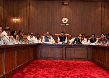 पुणे, खडकी, औरंगाबाद, देवळाली, अहमदनगर, कामटी कटकमंडळांचे महापालिकांमध्ये विलिनीकरण