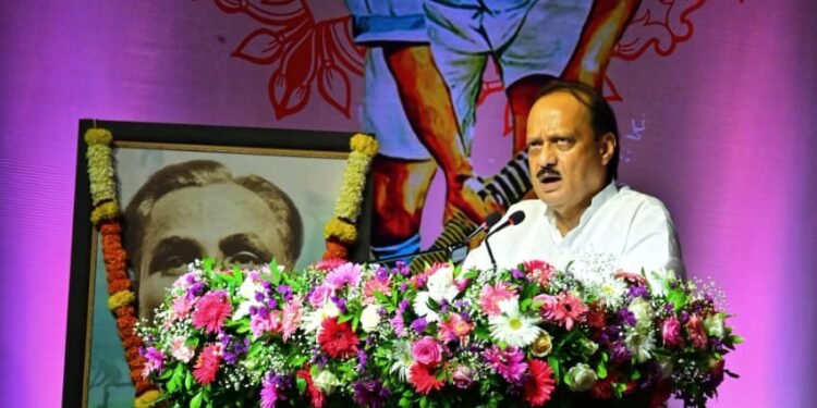 राज्यातील यशस्वी खेळाडूंना दिलेले २२ कोटींचे रोख बक्षिस खेळाडूंच्या कष्टाला दिलेली दाद – उपमुख्यमंत्री अजित पवार