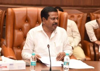 कांदळवनाचा विनाश थांबवा; अनधिकृत बांधकामांवर तत्काळ कारवाई आवश्यक