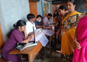 पूरग्रस्तांना आरोग्याचा दिलासा..!सोनाई फाउंडेशन व आधार हॉस्पिटलतर्फे मोफत आरोग्य शिबिर