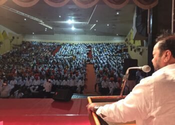 पदवीधर भाजपला, शिक्षक मतदारसंघ मंगेश चिवटेना – शहाजी बापूंची जाहीर मागणी