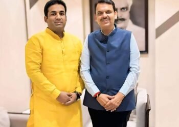 देव यज्ञ | जनतेला देव मानून साधना करणारा साधक !