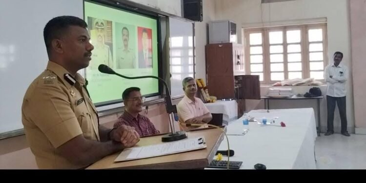 सायबर सुरक्षेचे धडे – पोलीस आयुक्त एम. राजकुमार यांचे विद्यार्थ्यांना मार्गदर्शन