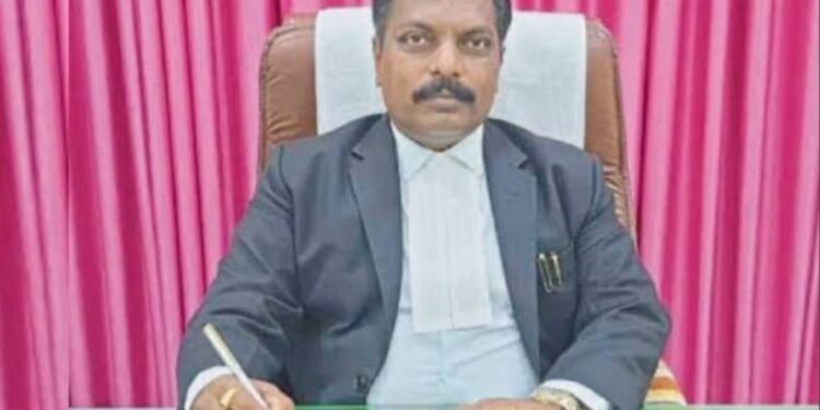 मोहोळ व मैंदर्गी निवडणूक प्रकरणात उमेदवारांना धक्का..!जिल्हा न्यायालयातून मोठी अपडेट…