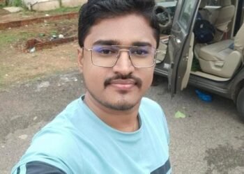 कौटुंबिक वादातून सोलापुरातील युवा वकिलाची आत्महत्या; बनियनमध्ये सापडली ‘सुसाईड नोट’!