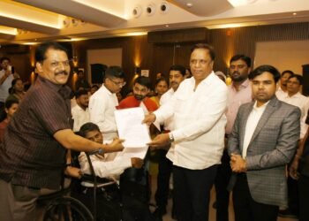 ‘आपले सरकार सेवा केंद्र’ नागरिकांच्या विश्वासाचे प्रतिक व्हावे – मुंबई उपनगर पालकमंत्री ॲड. आशिष शेलार