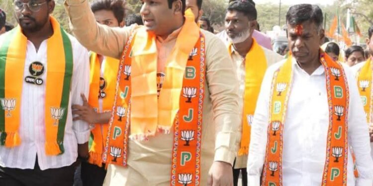 ‘जय’ ‘देव’ करणार का “नानां”चे कल्याणम..!! हाय व्होल्टेज प्रभागाला हवी भाजपाची “साथ”..!!