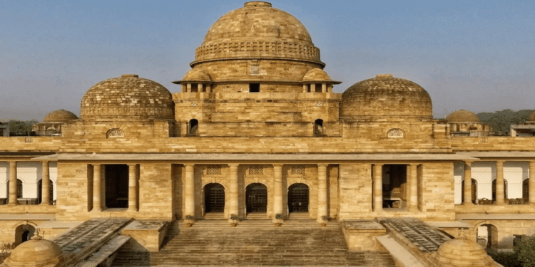 नायलॉन मांजा बाळगला तर थेट २.५० लाखांचा दंड! विक्रेत्यांसाठी कडक इशारा”