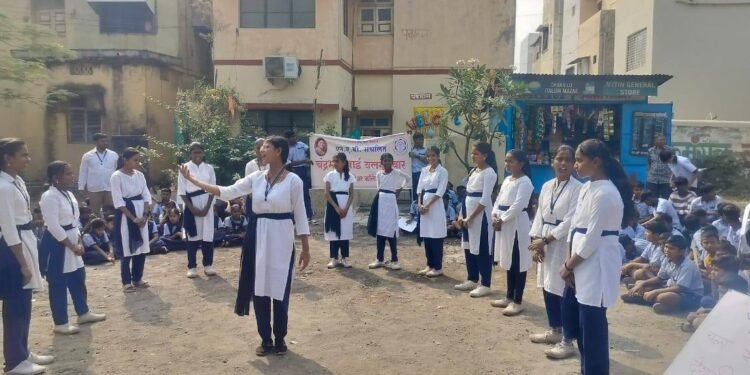 लोकशाहीचा ध्यास: ८९ शाळा-महाविद्यालयांतील विद्यार्थ्यांचे मतदान जनजागृतीत भरीव योगदान