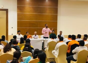 संपर्क, संघटन आणि सोशल मीडियावर भर द्या; भाजप उमेदवारांच्या बैठकीत पालकमंत्र्यांचे मार्गदर्शन