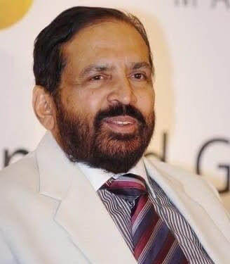 काँग्रेसचे ज्येष्ठ नेते व माजी केंद्रीय मंत्री सुरेश कलमाडी यांचे निधन; देशाने गमावला अनुभवी लोकनेता