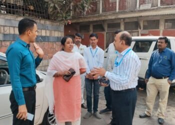 श्री सिद्धरामेश्वर यात्रा सुरळीत पार पडावी यासाठी आयुक्तांचा फील्ड दौरा; मार्ग व होम मैदानाची तपासणी