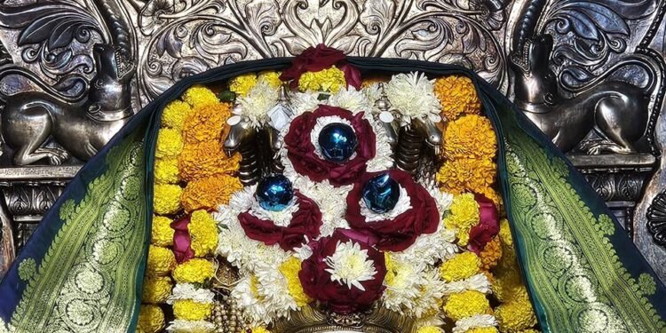 बोला एकदा भक्तलिंग हर्र बोला हर्र श्री शिवयोगी सिद्धेश्वर महाराज की जय!