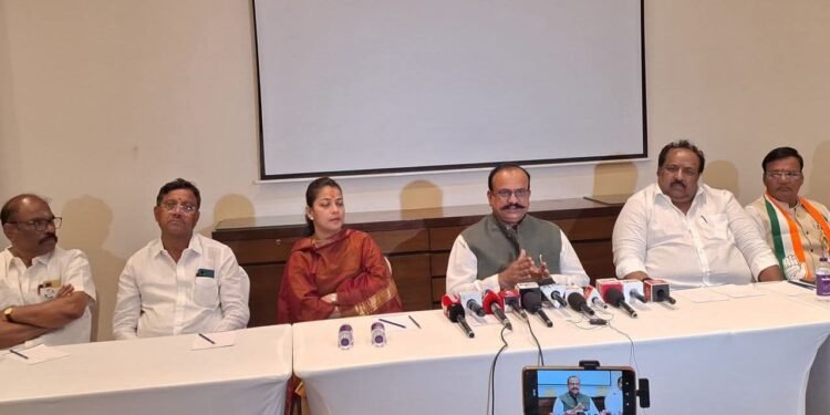 सत्तेसाठी नाही, विकासासाठी लढत!” – हर्षवर्धन सपकाळ यांचे काँग्रेस–महाविकास आघाडीला समर्थन