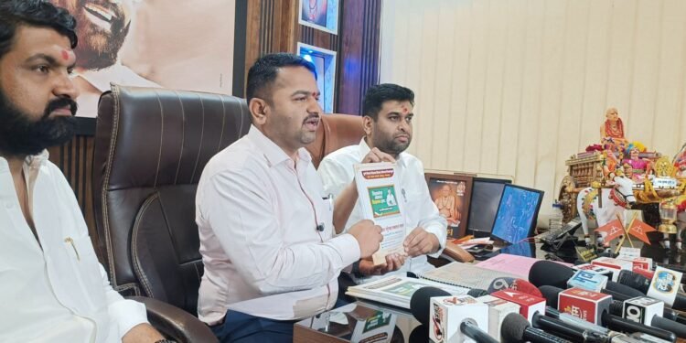 शिक्षकांचा आमदार शिक्षकच हवा’; सचिन सानप यांच्या विजयाचा मंगेश चिवटे यांना विश्वास!