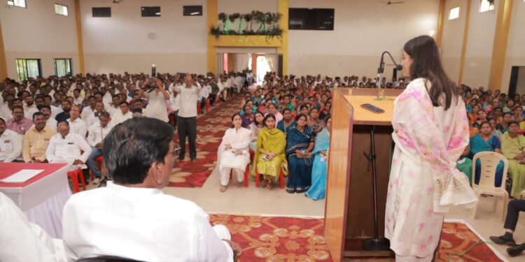 हर्षदारुपी दुर्गा वाईटावर विजय मिळवणारच; हुकूमशाहीला धडा शिकवण्याची संधी : मोहिते-पाटील