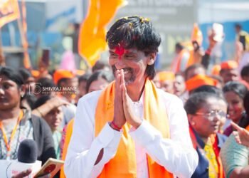 वादळातही डगमगणार नाही; मनोज जरांगे पाटलांच्या दसरा मेळाव्यासाठी सोलापूरच्या सकल मराठा समाजाचे आवाहन..